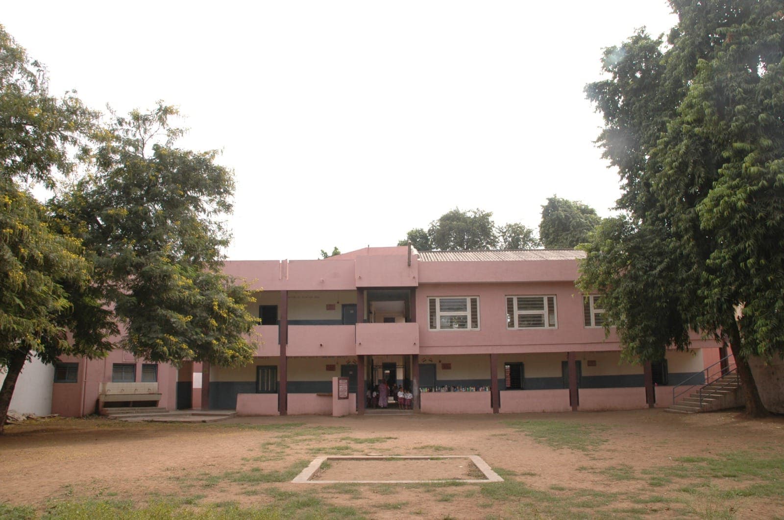 આર.પી. અગ્રવાલ પ્રાથમિક શાળા