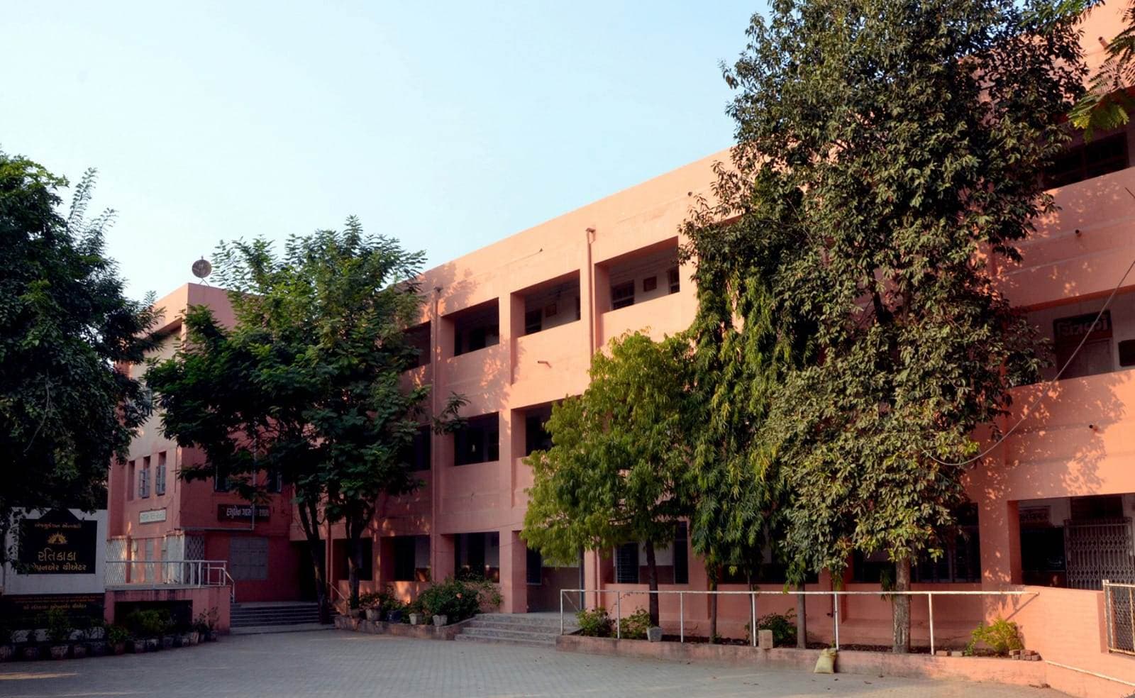 હસુબેન ગર્લ્સ પ્રાથમિક શાળા